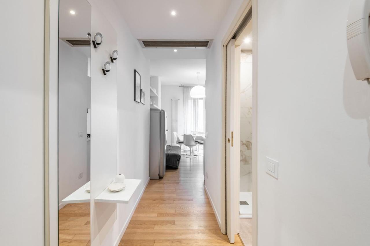 Easylife - Sofisticato Monolocale Con Terrazzino Nel Cuore Di Porta Venezia Milánó Kültér fotó