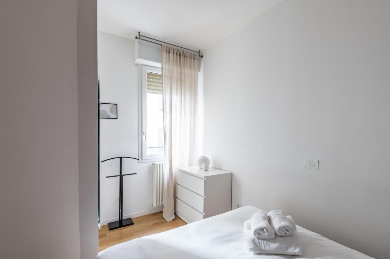 Easylife - Sofisticato Monolocale Con Terrazzino Nel Cuore Di Porta Venezia Milánó Kültér fotó